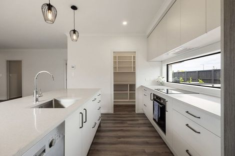 Photo of property in 44 Norfolk Drive, Cambridge, 3434