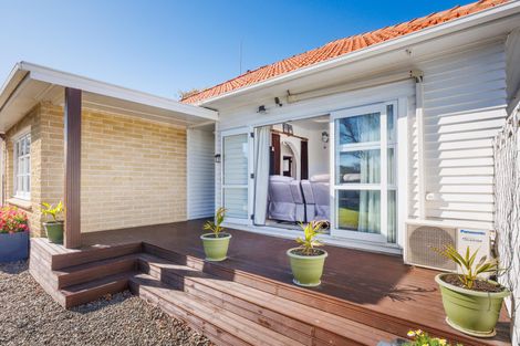Photo of property in 510 Featherston Street, Roslyn, Palmerston North, 4414