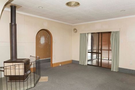 Photo of property in 11 Hunter Street, Dannevirke, 4930