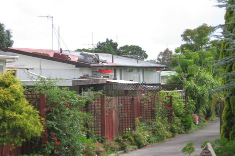 Photo of property in 2/49 Miro Street, New Lynn, Auckland, 0600
