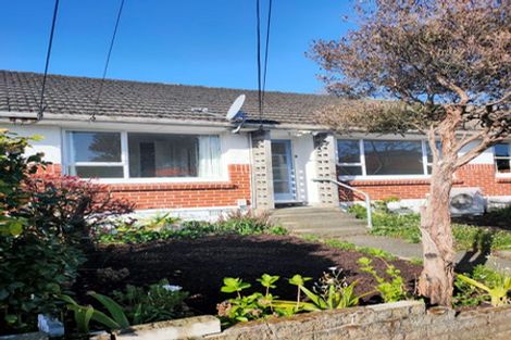 Photo of property in 2/3 Camp Street, Silverstream, Upper Hutt, 5019