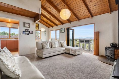 Photo of property in 236 Don Buck Road, Massey, Auckland, 0614