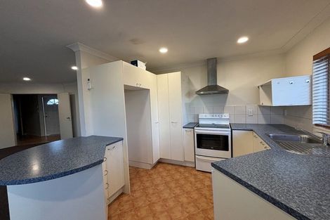 Photo of property in 8b Oakwood Place, Pukekohe, 2120