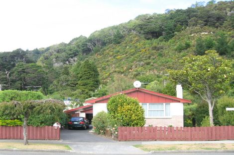 Photo of property in 8 Lane Street, Wallaceville, Upper Hutt, 5018