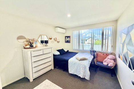 Photo of property in 62 Kuaka Drive, Takanini, 2112