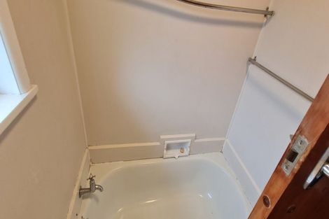 Photo of property in 2/81 Christmas Road, Manurewa, Auckland, 2102