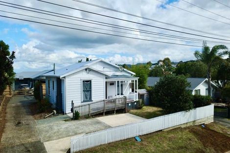Photo of property in 39 Station Road, Te Kamo, Kamo, 0112