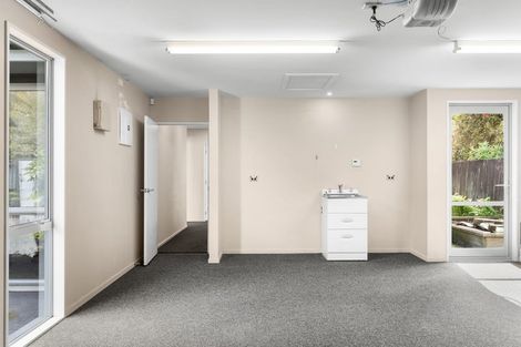 Photo of property in 2 Kinrara Place, Halswell, Christchurch, 8025