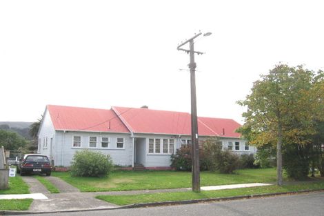 Photo of property in 17 Hughes Crescent, Taita, Lower Hutt, 5011