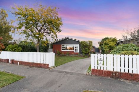 Photo of property in 63 Carruthers Street, Ilam, Christchurch, 8041