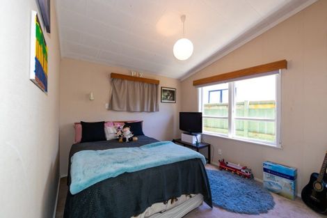 Photo of property in 72 Avondale Road, Taradale, Napier, 4112