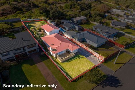 Photo of property in 172 Karaka Street, Castlecliff, Whanganui, 4501