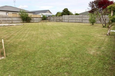 Photo of property in 21a Birdwood Road, Swanson, Auckland, 0612