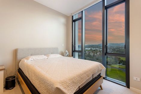 Photo of property in 1 Buscomb Avenue, Henderson, Auckland, 0610