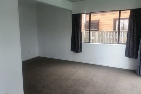 Photo of property in 18 Sulphur Beach Road, Northcote Point, Auckland, 0627