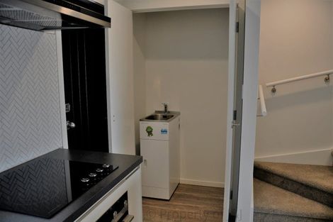 Photo of property in 14/9u Surrey Street, Tawa, Wellington, 5028