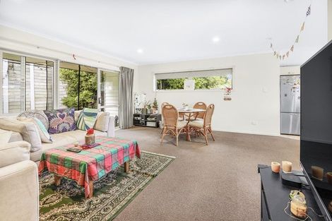 Photo of property in 50u4 Banbury Crescent, Fairfield, Hamilton, 3214