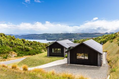 Photo of property in 13 Sparrowhawk Way, Kinloch, Taupo, 3377