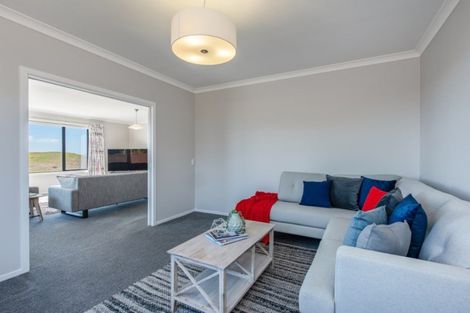 Photo of property in 16 Takahe Drive, Paraparaumu Beach, Paraparaumu, 5032