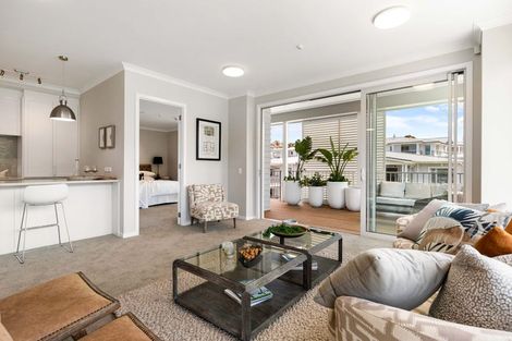 Photo of property in 231 Hibiscus Drive, Orewa, 0931