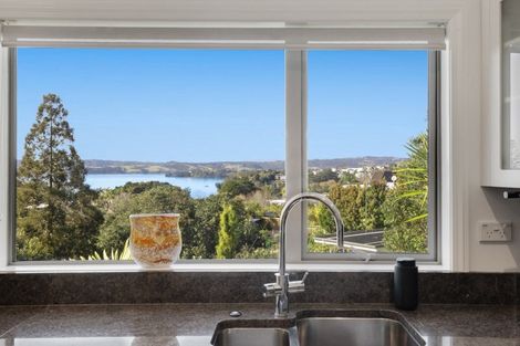 Photo of property in 7 Fenton Terrace, Cockle Bay, Auckland, 2014