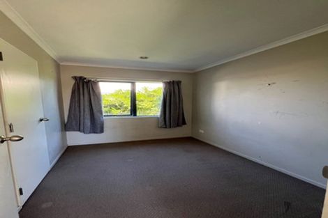 Photo of property in 5 Sherwood Avenue, Te Atatu South, Auckland, 0610