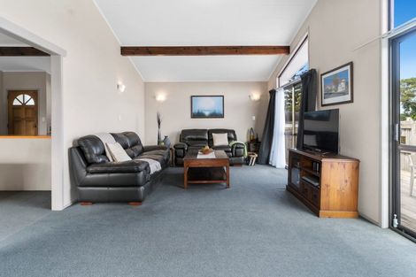 Photo of property in 50 Eversham Road, Mount Maunganui, 3116