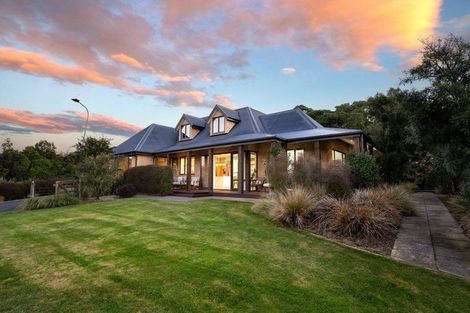 Photo of property in 23a Hyndhope Road, Kennedys Bush, Christchurch, 8025