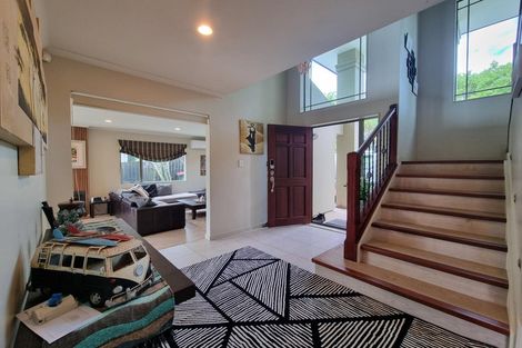 Photo of property in 15 Meteor Place, Schnapper Rock, Auckland, 0632