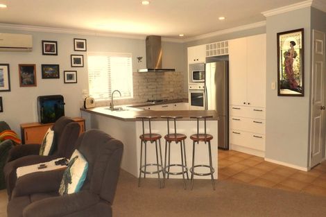 Photo of property in 1 Lochiel Place, Te Kamo, Whangarei, 0112