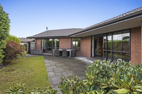 Photo of property in 9 Huetu Place, Bell Block, New Plymouth, 4312