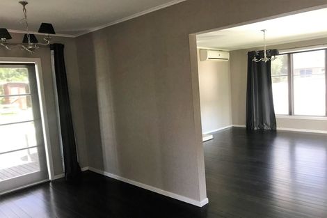 Photo of property in 14 Amberley Avenue, Te Atatu South, Auckland, 0610