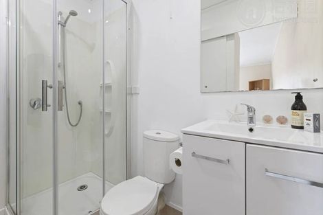 Photo of property in 90 Ridge Road, Howick, Auckland, 2014