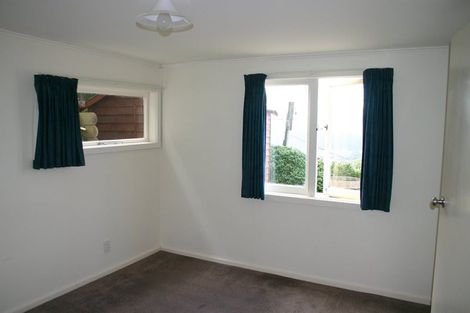 Photo of property in 42 Mitchell Street, Brooklyn, Wellington, 6021