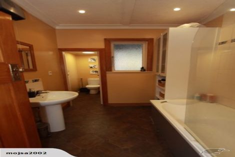 Photo of property in 9 Chesterton Street, Johnsonville, Wellington, 6037