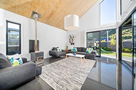 Photo of property in 11 Stewart Street, Frankton, Queenstown, 9300