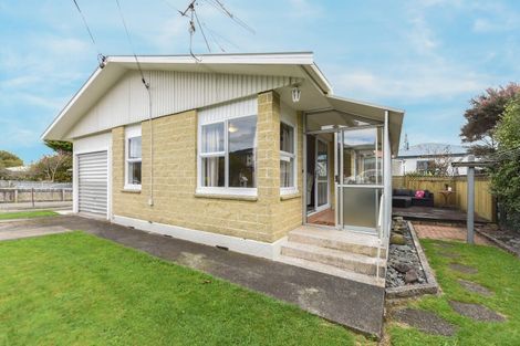 Photo of property in 2 Willow Avenue, Stoke, Nelson, 7011