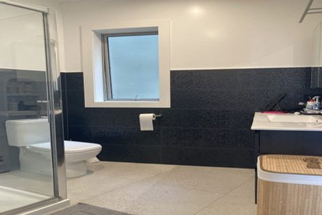 Photo of property in 216d Sutherland Road, Lyall Bay, Wellington, 6022