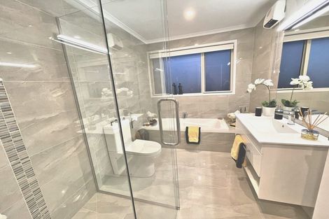 Photo of property in 21 Amsharlo Drive, Kerikeri, 0230