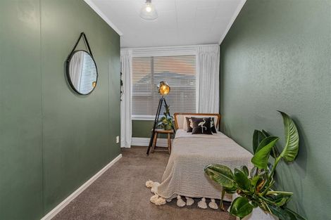 Photo of property in 9 Lake Terrace Road, Burwood, Christchurch, 8061