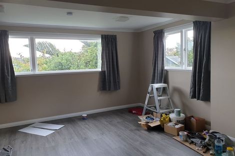 Photo of property in 111 Ruskin Road, Newlands, Wellington, 6037