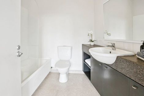 Photo of property in Hume House, 16/152u The Terrace, Wellington Central, Wellington, 6011
