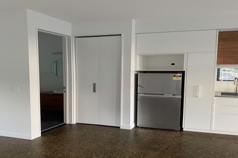 Photo of property in 14 City View Terrace, Birkenhead, Auckland, 0626