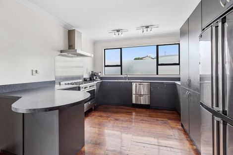 Photo of property in 37 Tireti Road, Titahi Bay, Porirua, 5022