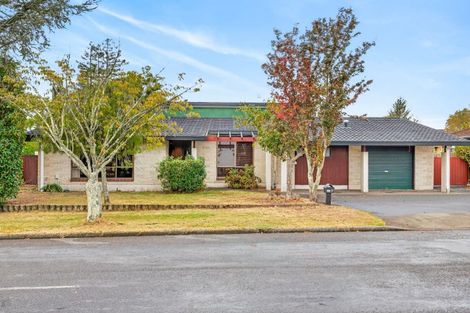 Photo of property in 9 Durham Drive, Havelock North, 4130