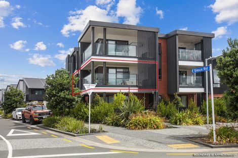 Photo of property in 3/2 Sioux Road, Hobsonville, Auckland, 0616