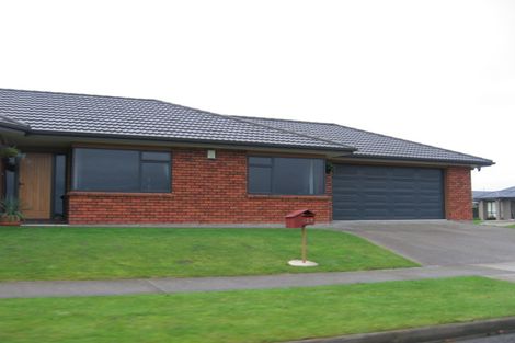 Photo of property in 129 Schnell Drive, Kelvin Grove, Palmerston North, 4414