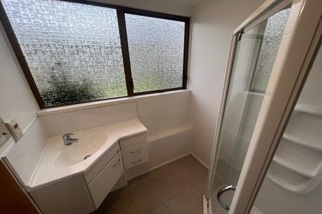 Photo of property in 2/40 Bodi Place, Te Atatu South, Auckland, 0610