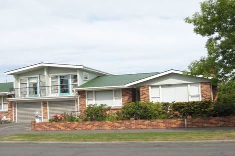 Photo of property in 2 Tilford Street, Woolston, Christchurch, 8062