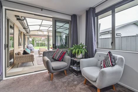 Photo of property in 95 Ferry Road, Clive, 4102